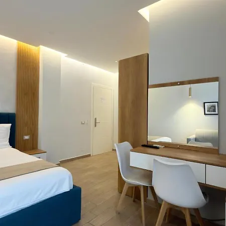 Modern By-delmar גולם